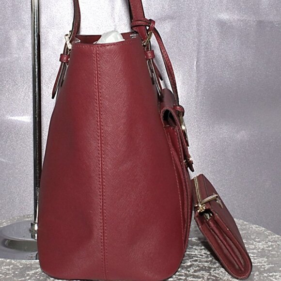 Michael Kors Jet Set Travel Tote & Wallet Set – Dark Red Saffiano Leather - Picture 4 of 17